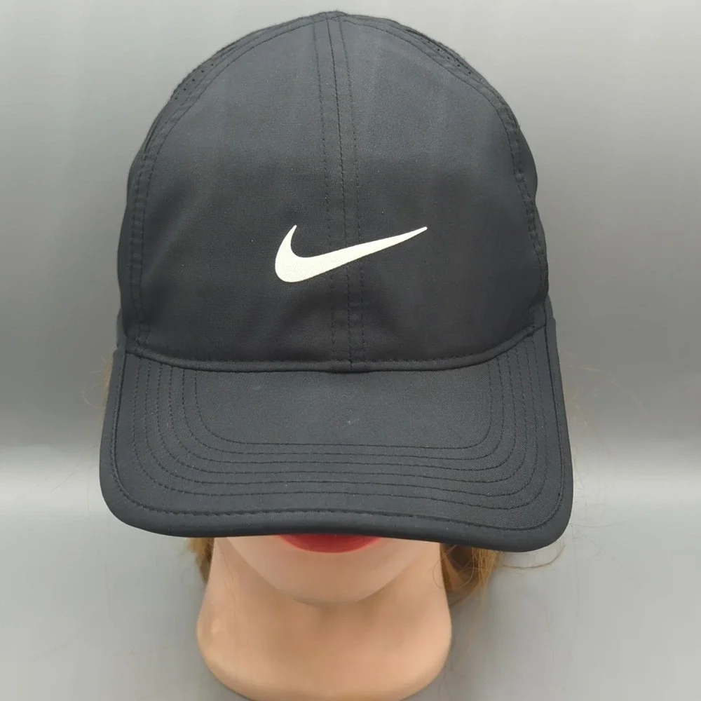 Nike Featherlight Dri-FIT Hat Cap Strap Back One Size Black Running Sports